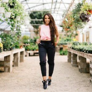 Zyia Black Trail Jogger